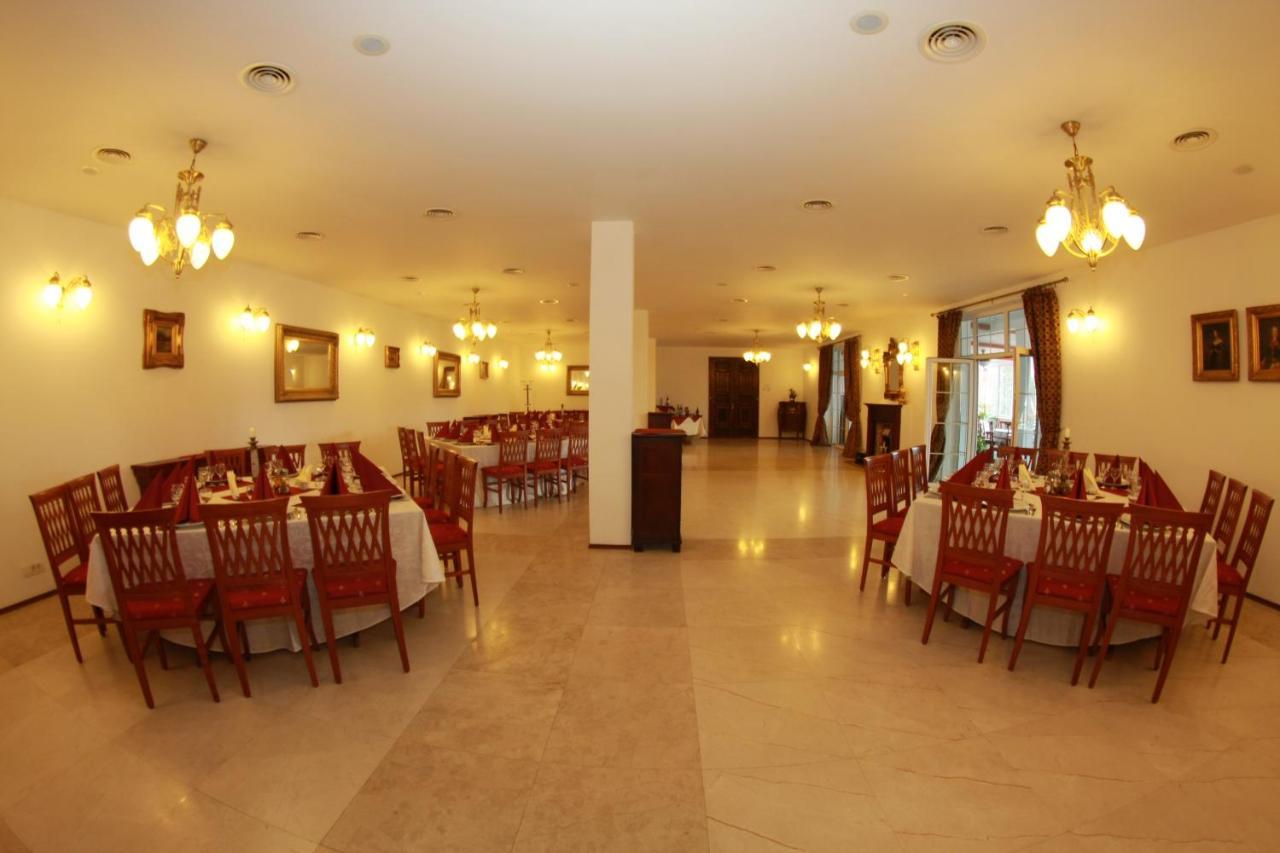 Hotel Complex Monterai à Poiana Brasov Extérieur photo